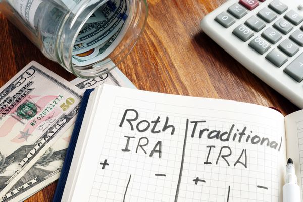 2023 IRA Guide: Deciding Between Traditional and Roth
